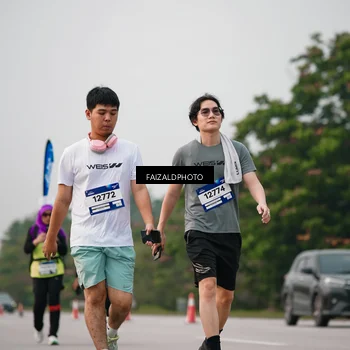 Runner Photo 7399918
