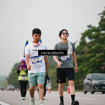 Runner Photo 7399931
