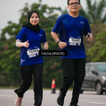 Runner Photo 7399942
