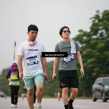 Runner Photo 7399955