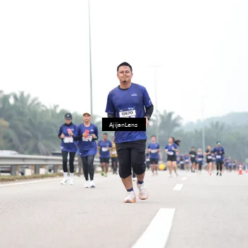 Runner Photo 7399999