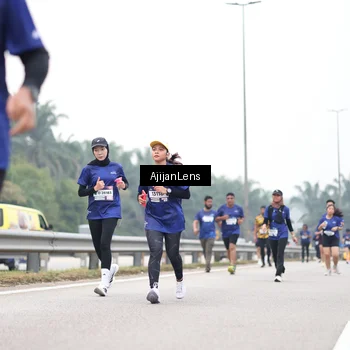 Runner Photo 7400020
