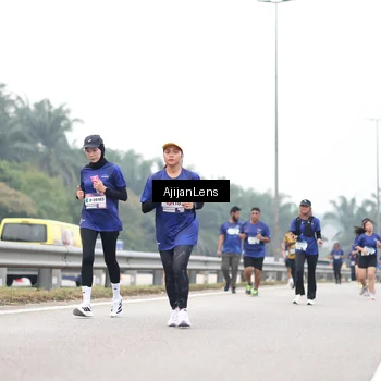 Runner Photo 7400064
