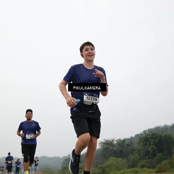 Runner Photo 7400079