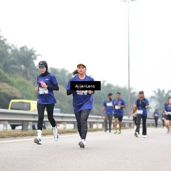 Runner Photo 7400083