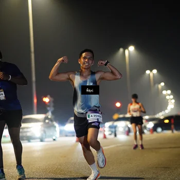 Runner Photo 7400100