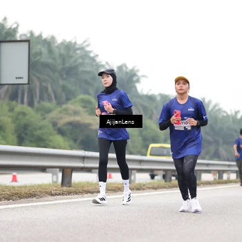Runner Photo 7400113