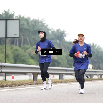 Runner Photo 7400187