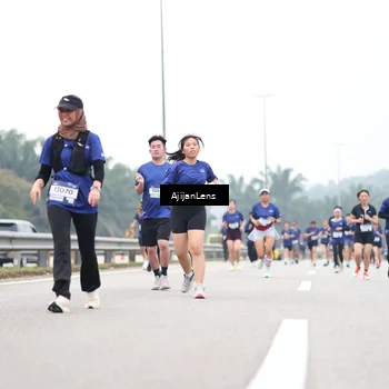 Runner Photo 7400232