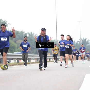 Runner Photo 7400241