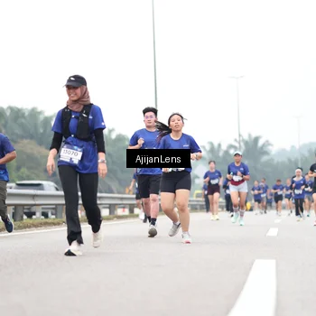 Runner Photo 7400243