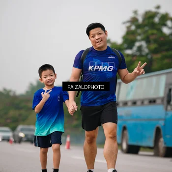 Runner Photo 7400244