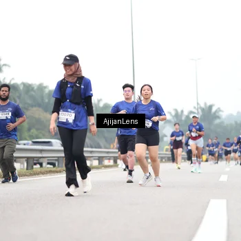Runner Photo 7400259