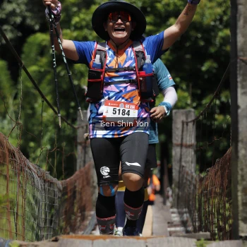 Runner Photo 74003