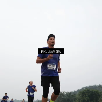 Runner Photo 7400308