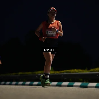 Runner Photo 7400312