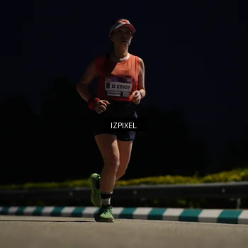 Runner Photo 7400319