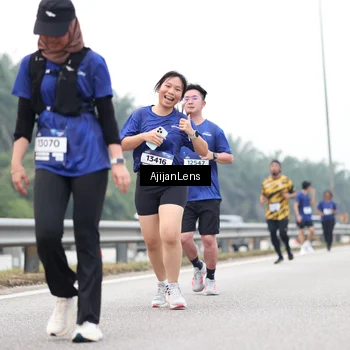 Runner Photo 7400320