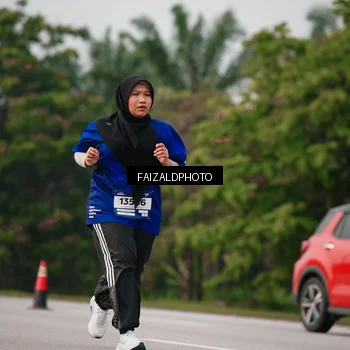 Runner Photo 7400324