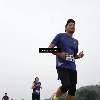 Runner Photo 7400358