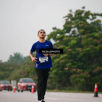 Runner Photo 7400365