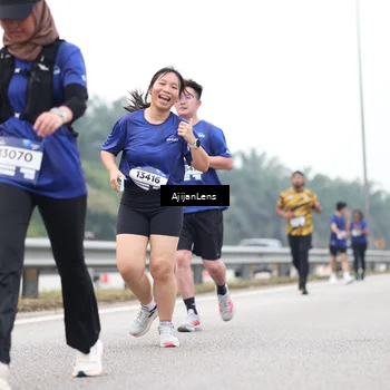 Runner Photo 7400367