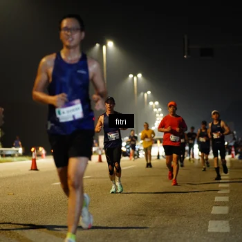 Runner Photo 7400378