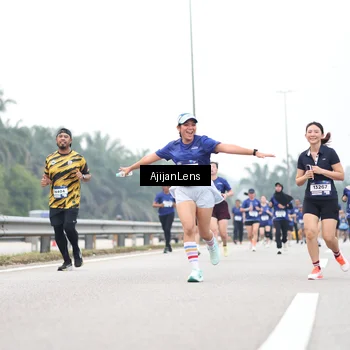 Runner Photo 7400384