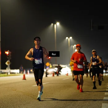 Runner Photo 7400416