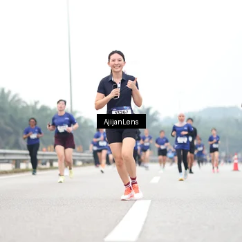 Runner Photo 7400473