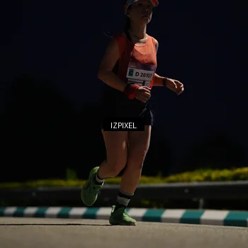 Runner Photo 7400476