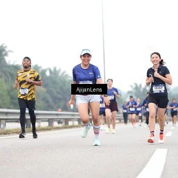 Runner Photo 7400495