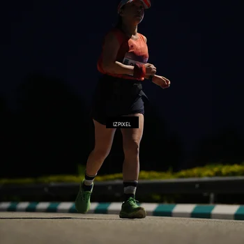Runner Photo 7400512