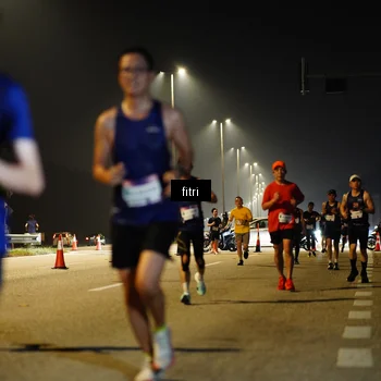 Runner Photo 7400543