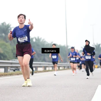 Runner Photo 7400546