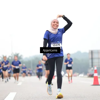 Runner Photo 7400600