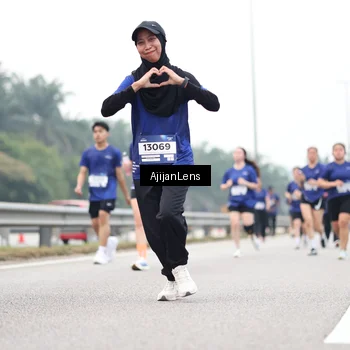 Runner Photo 7400663