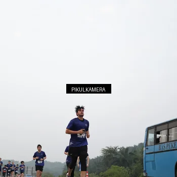 Runner Photo 7400664