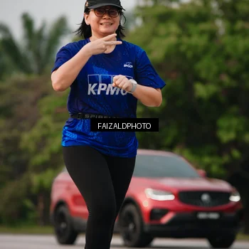 Runner Photo 7400700