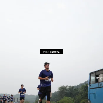 Runner Photo 7400705