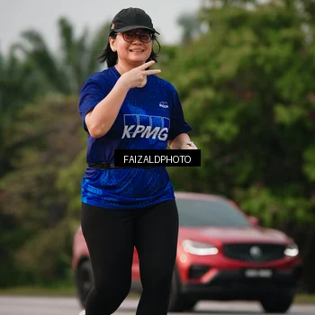 Runner Photo 7400720