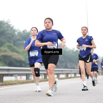 Runner Photo 7400747