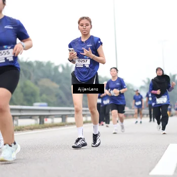 Runner Photo 7400785