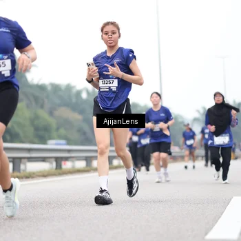 Runner Photo 7400793