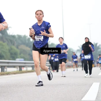 Runner Photo 7400802