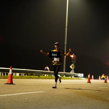 Runner Photo 7400893
