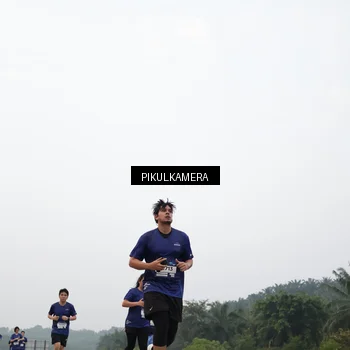 Runner Photo 7400898