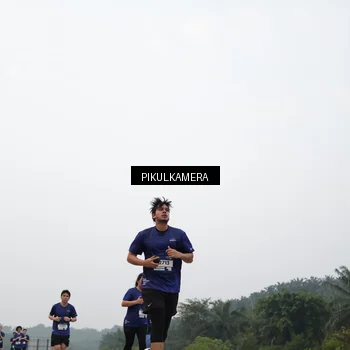 Runner Photo 7400899