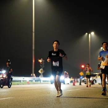 Runner Photo 7400911