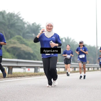 Runner Photo 7400935